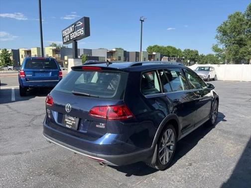 2017 Volkswagen Golf Alltrack TSI S