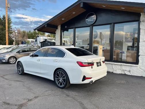 2019 BMW 330 xDrive