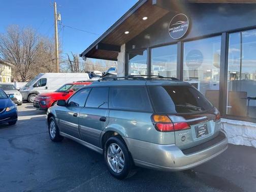 2004 Subaru Outback Base