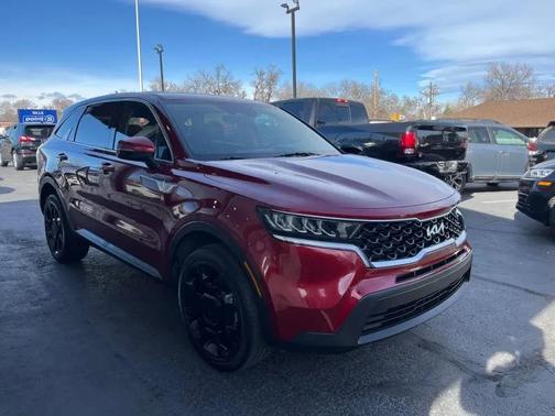 2022 Kia Sorento LX