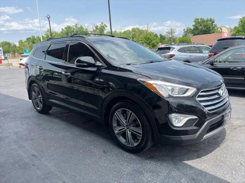 2016 Hyundai SANTA FE SE