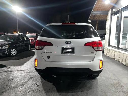 2014 Kia Sorento LX