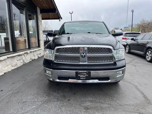 Brilliant Black Crystal PC/Light Graystone PC 2010 Dodge Ram 1500 Laramie