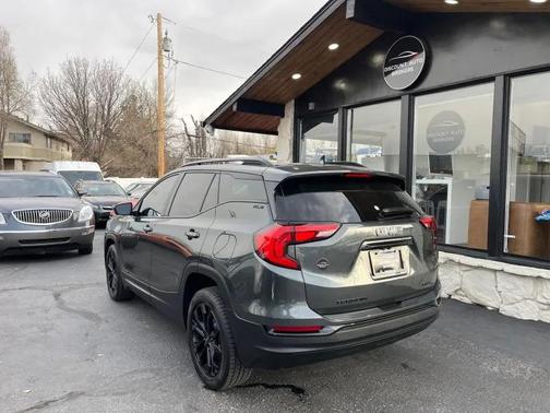 2021 GMC Terrain SLE