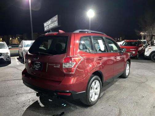 2016 Subaru Forester 2.5i
