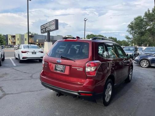 2016 Subaru Forester 2.5i