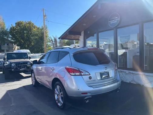 2011 Nissan Murano LE