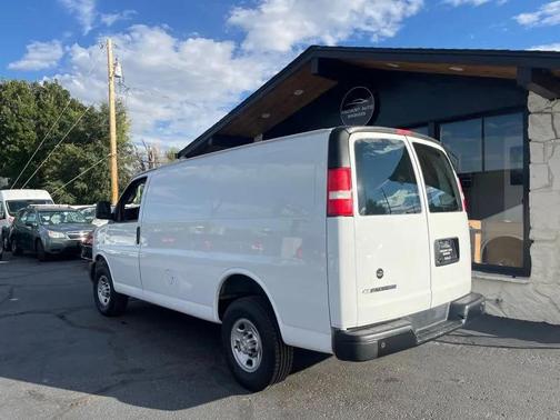 2021 Chevrolet Express 2500 RWD 2500 Regular Wheelbase WT