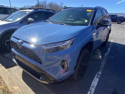 2023 Toyota RAV4 Hybrid SE