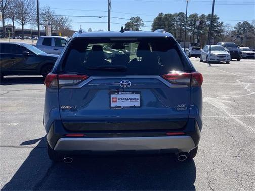 2023 Toyota RAV4 Hybrid SE