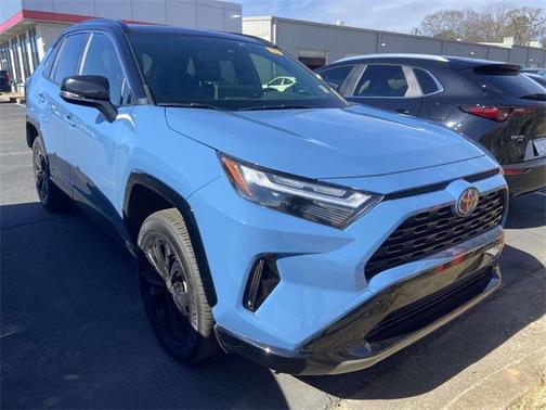2023 Toyota RAV4 Hybrid SE