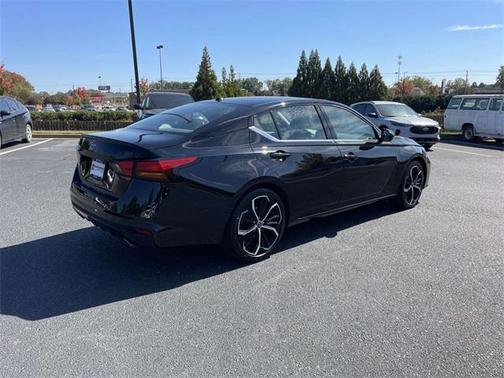 2024 Nissan Altima SR FWD