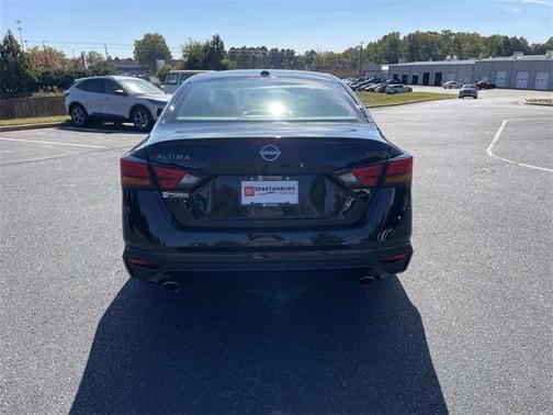 2024 Nissan Altima SR FWD