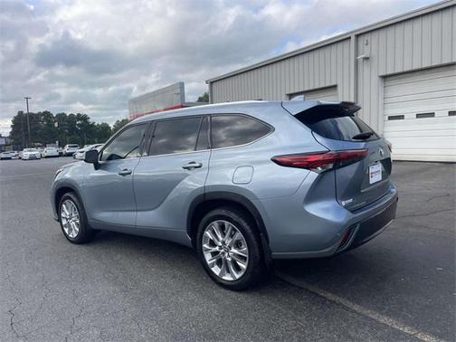 2022 Toyota Highlander Limited