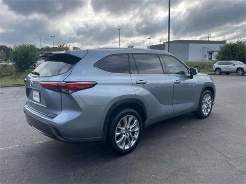 2022 Toyota Highlander Limited