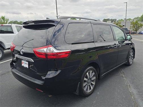 2020 Toyota Sienna Limited Premium