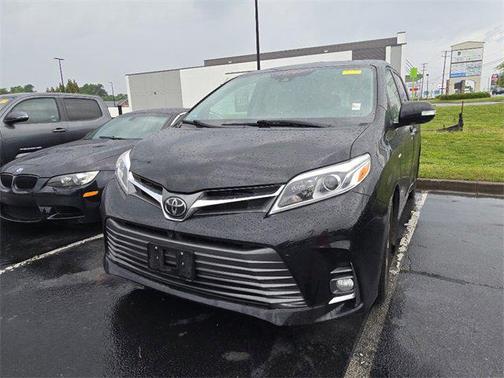 2020 Toyota Sienna Limited Premium