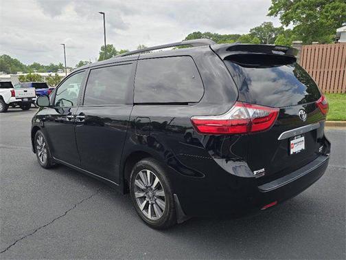 2020 Toyota Sienna Limited Premium