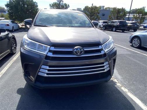 2019 Toyota Highlander LE