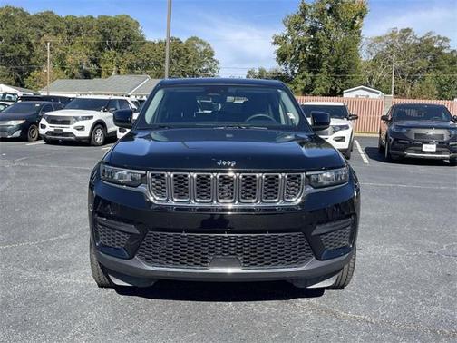 2023 Jeep Grand Cherokee Laredo