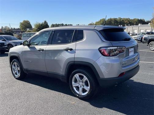 2023 Jeep Compass Sport
