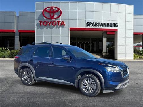 2022 Nissan Pathfinder SV 4WD