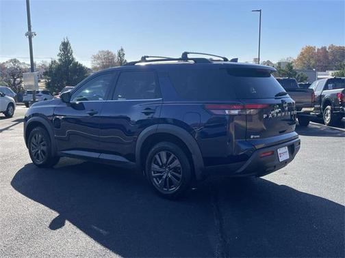 2022 Nissan Pathfinder SV 4WD