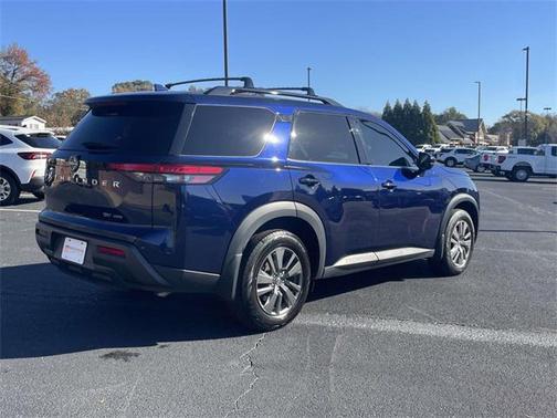 2022 Nissan Pathfinder SV 4WD