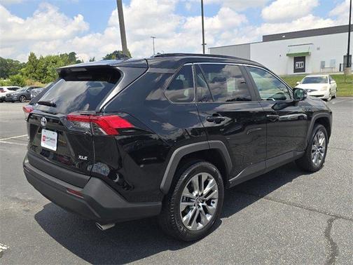 2024 Toyota RAV4 XLE Premium