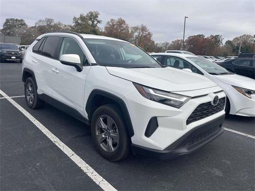 2024 Toyota RAV4 XLE