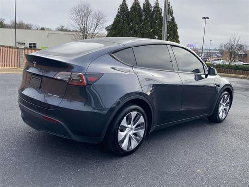 2024 Tesla Model Y Long Range Dual Motor All-Wheel Drive