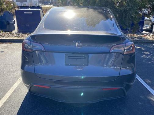 2024 Tesla Model Y Long Range Dual Motor All-Wheel Drive