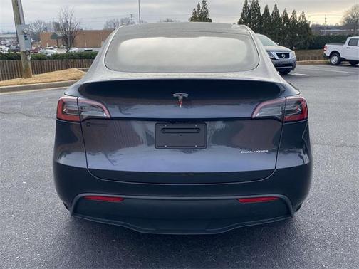 2024 Tesla Model Y Long Range Dual Motor All-Wheel Drive