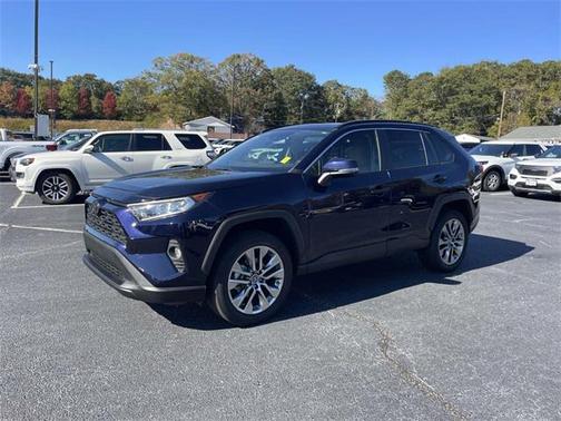 2019 Toyota RAV4 XLE Premium
