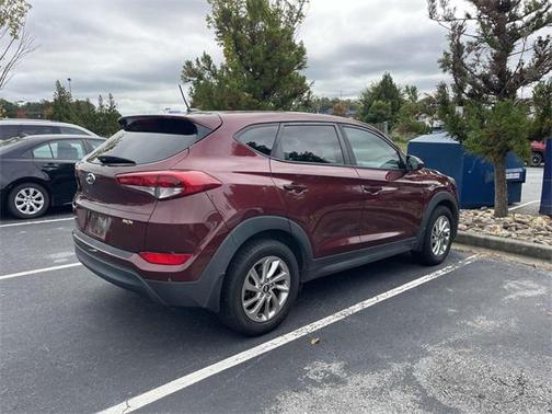 2017 Hyundai TUCSON SE