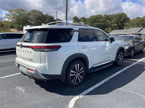 2023 Nissan Pathfinder Platinum 4WD