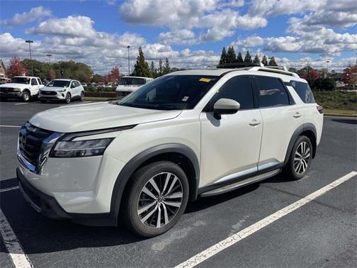 2023 Nissan Pathfinder Platinum 4WD