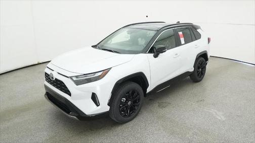 2025 Toyota RAV4 Hybrid SE