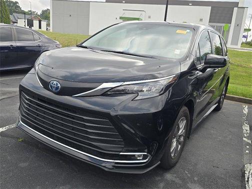 2024 Toyota Sienna XLE 7 Passenger