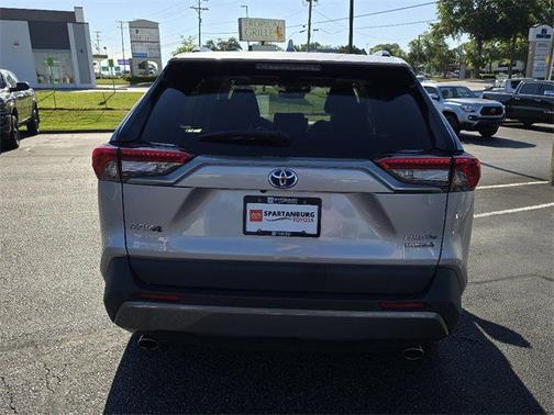 2021 Toyota RAV4 Hybrid SE