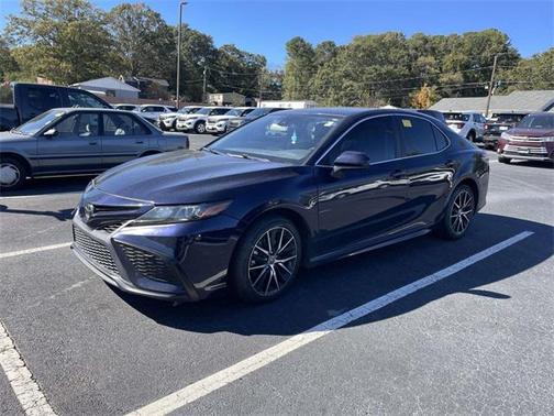 2021 Toyota Camry SE