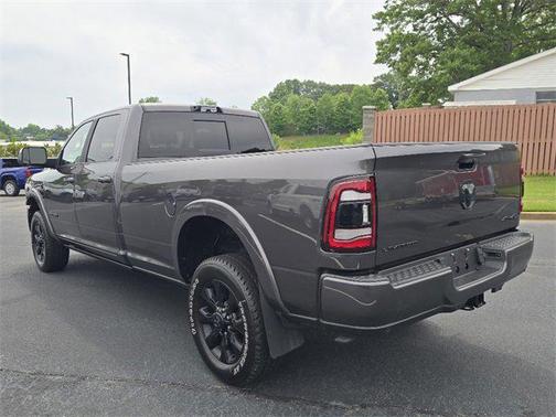 2022 RAM 2500 Limited Crew Cab 4x4 8' Box