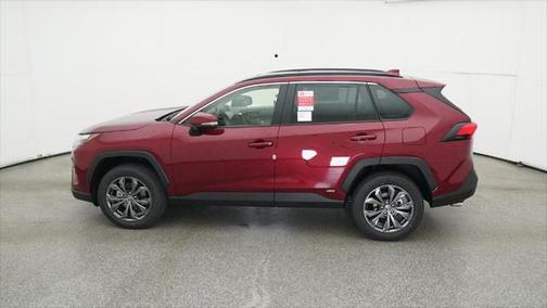 2025 Toyota RAV4 Hybrid XLE Premium