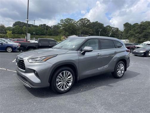 2025 Toyota Highlander Platinum