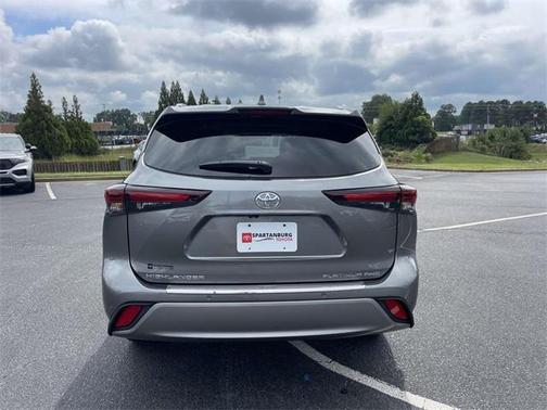 2025 Toyota Highlander Platinum