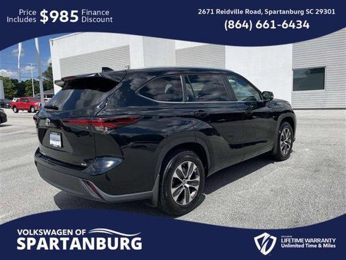 2024 Toyota Highlander XLE