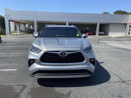 2021 Toyota Highlander Platinum