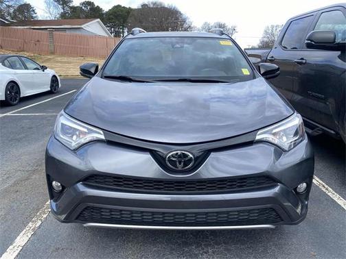 2018 Toyota RAV4 SE