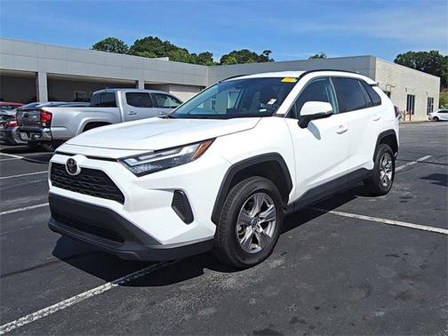 2023 Toyota RAV4 XLE