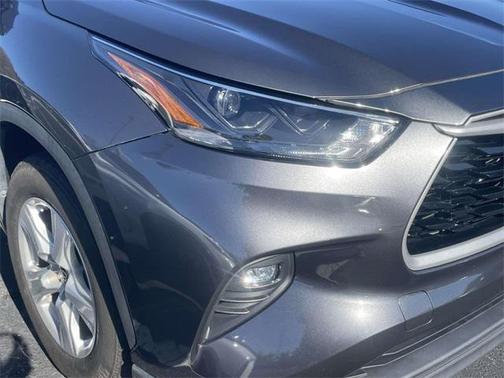 2023 Toyota Highlander Hybrid LE